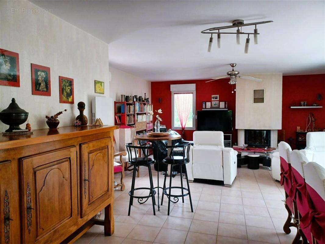 Maison à VAUX-SUR-MER