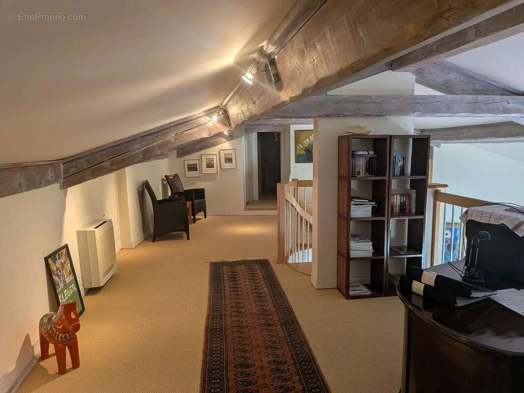 Appartement à MOUGINS