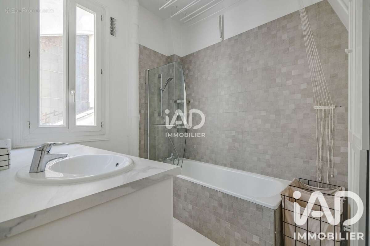 Photo 9 - Appartement à PARIS-17E