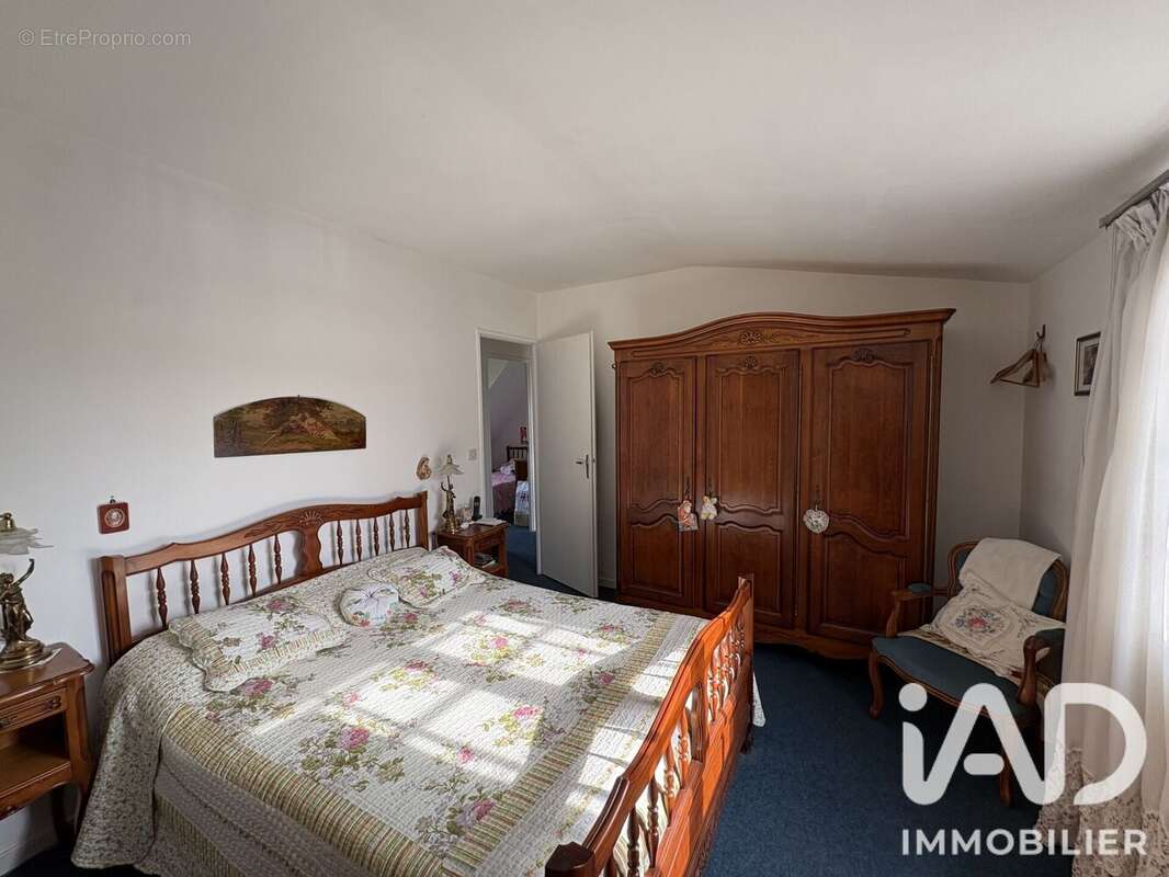 Photo 8 - Maison à MOISSY-CRAMAYEL