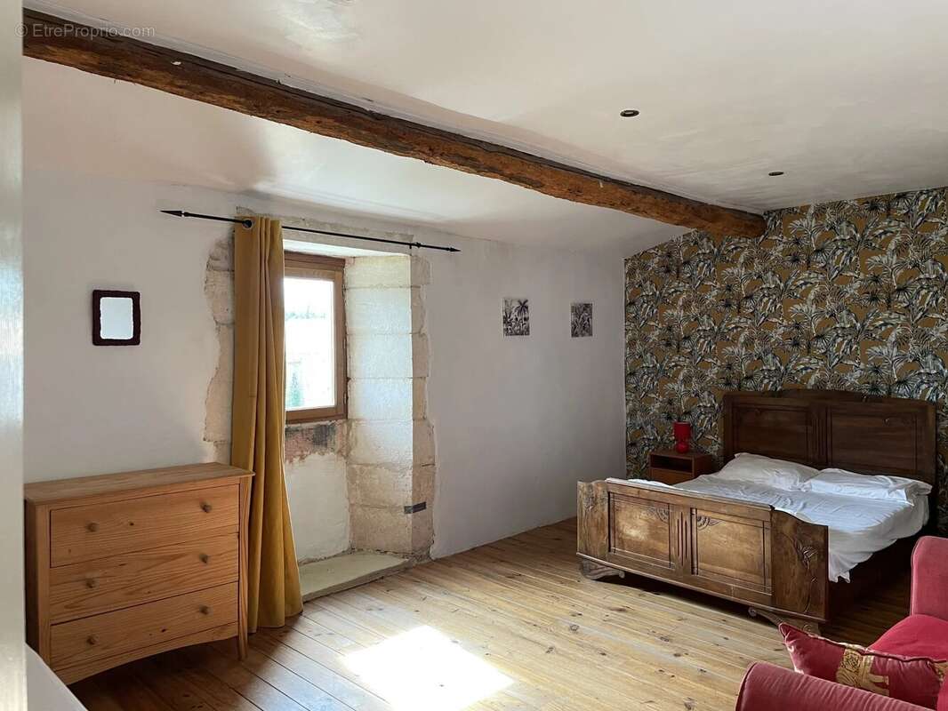 Maison à SAINT-JUST-LUZAC