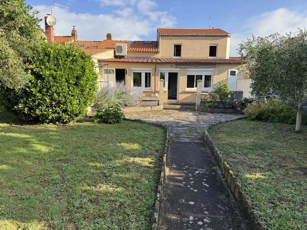 LE BIGNON Ensemble immobilier en plein bourg - photo 15
