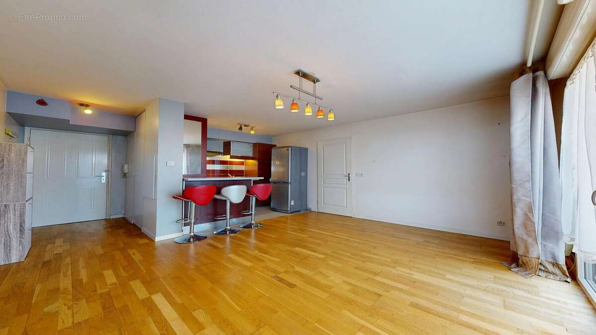 Appartement 40 m² à Villemomble  - photo 2