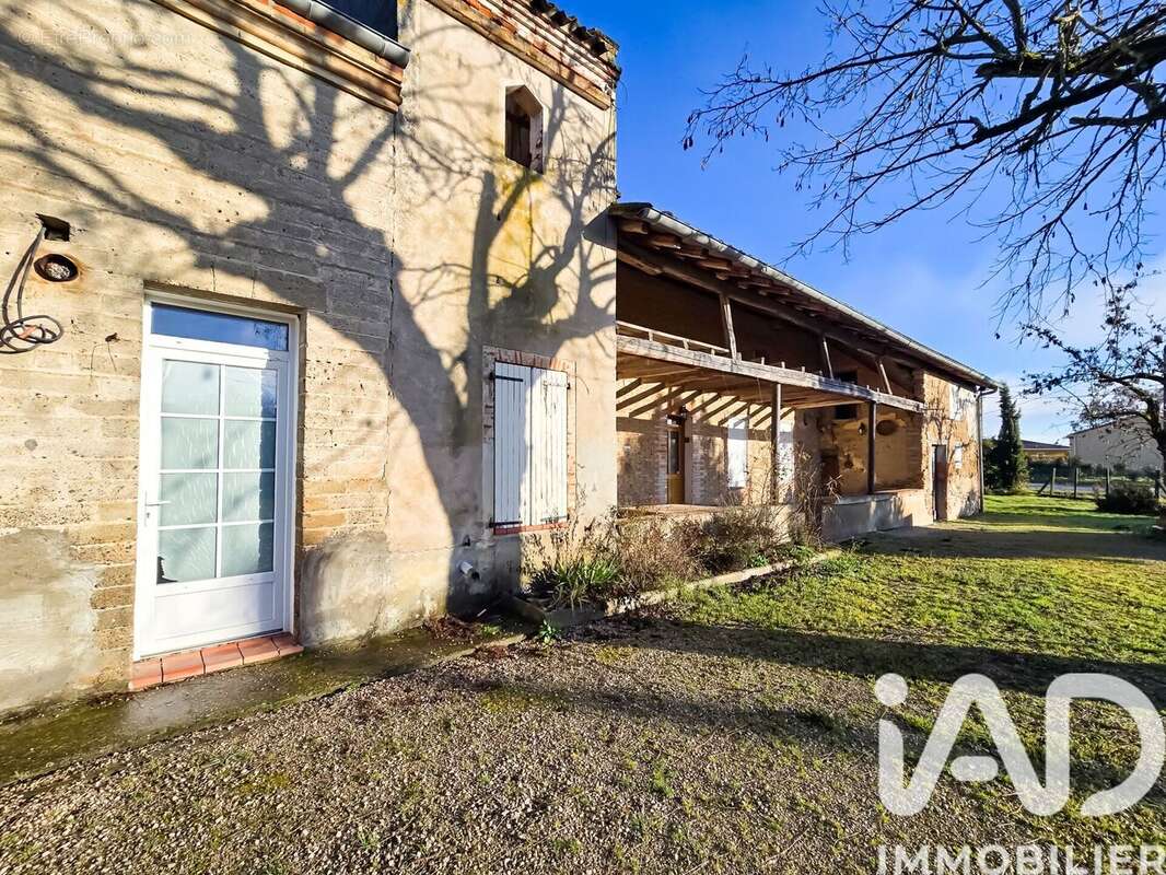 Photo 2 - Maison à MONTBARTIER