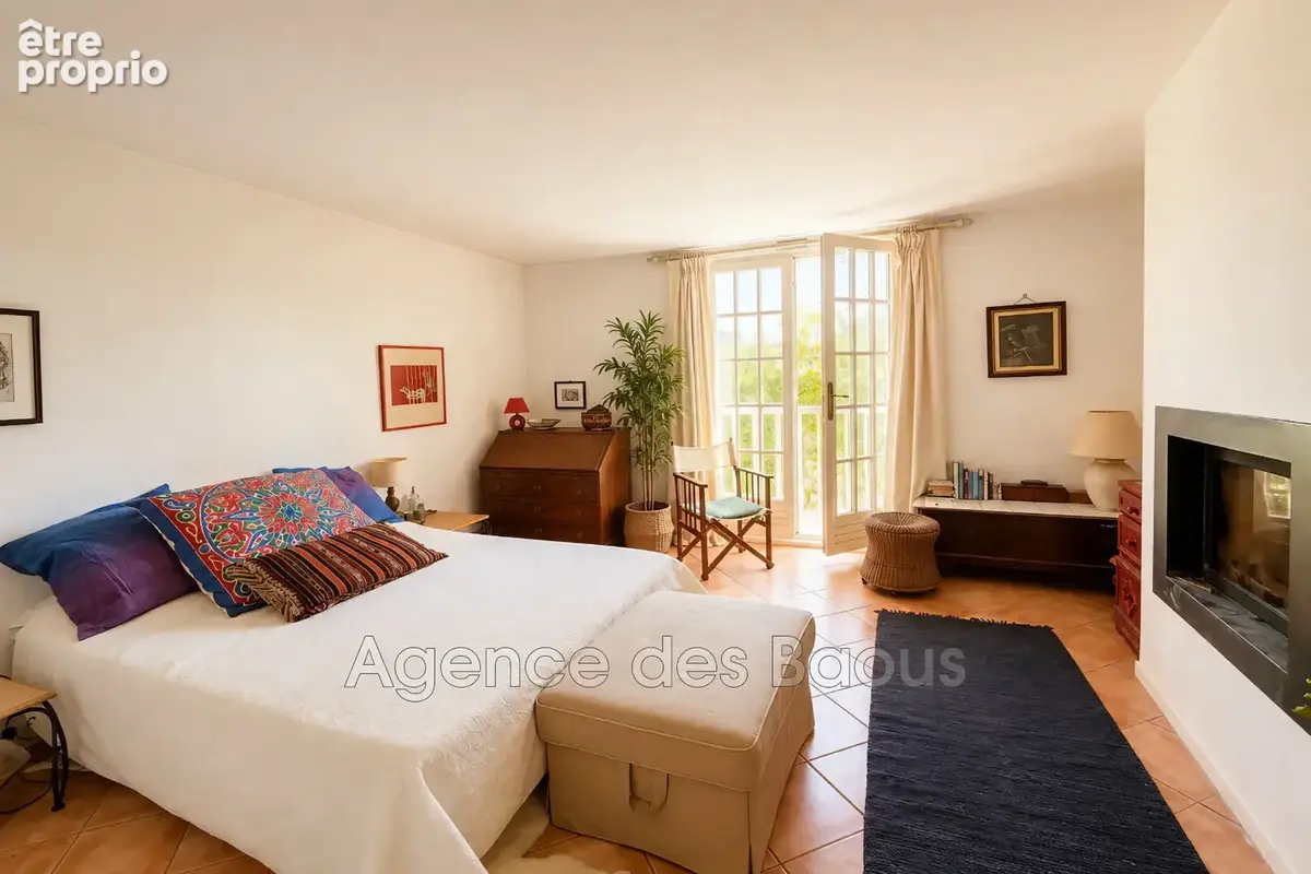 Maison 210 m² à Saint-Jeannet  - photo 5