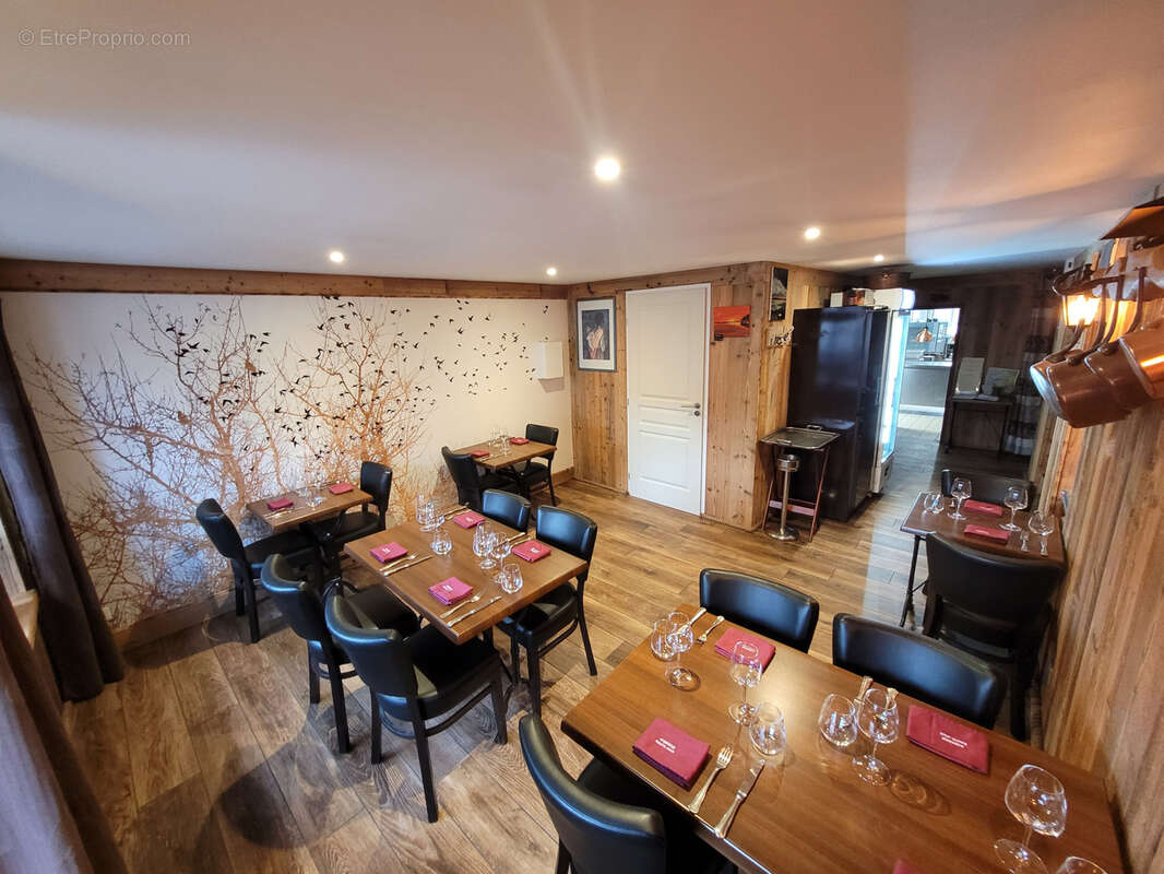 Commerce à BONNEVAUX