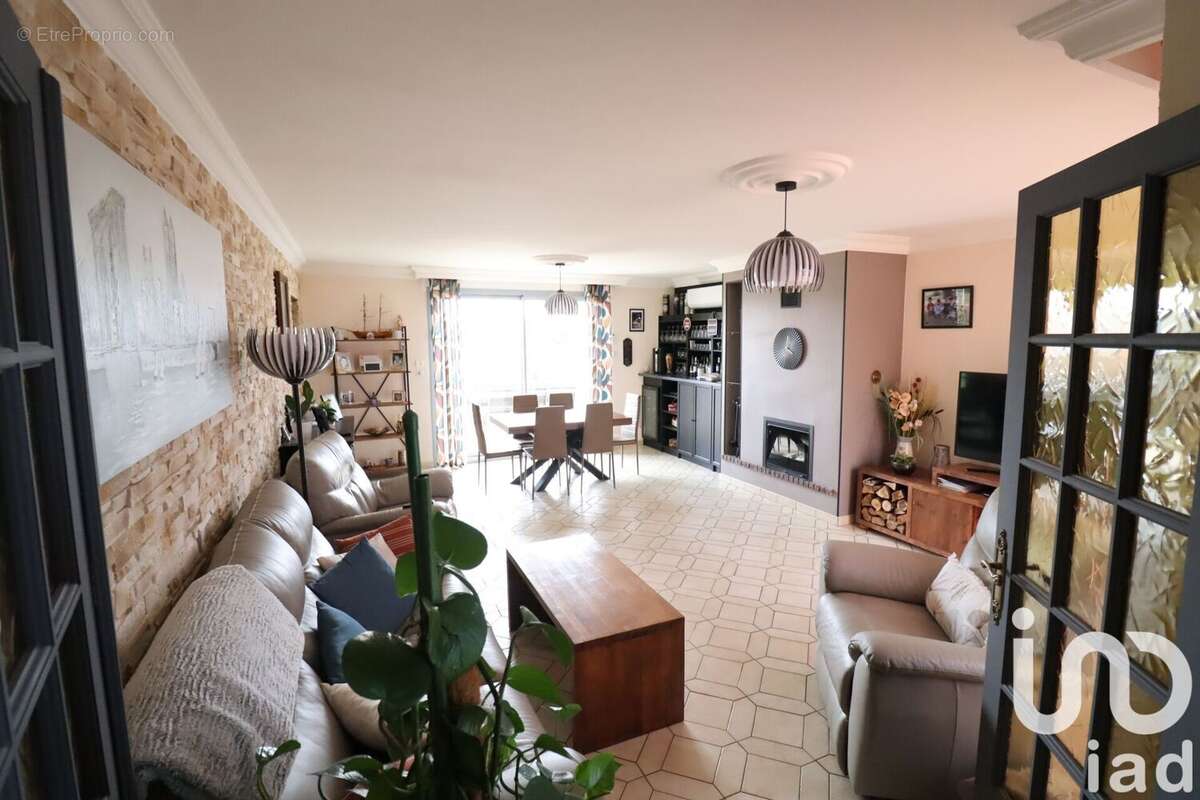 Photo 2 - Maison à AUBIERE