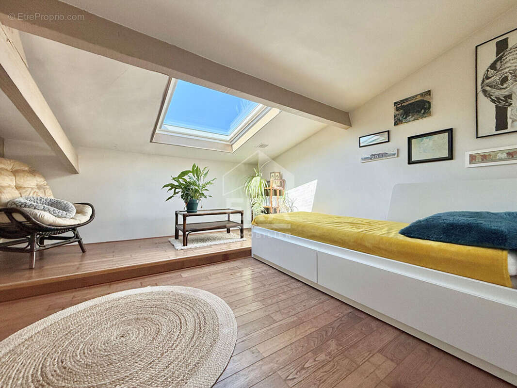 Appartement à PONTAULT-COMBAULT