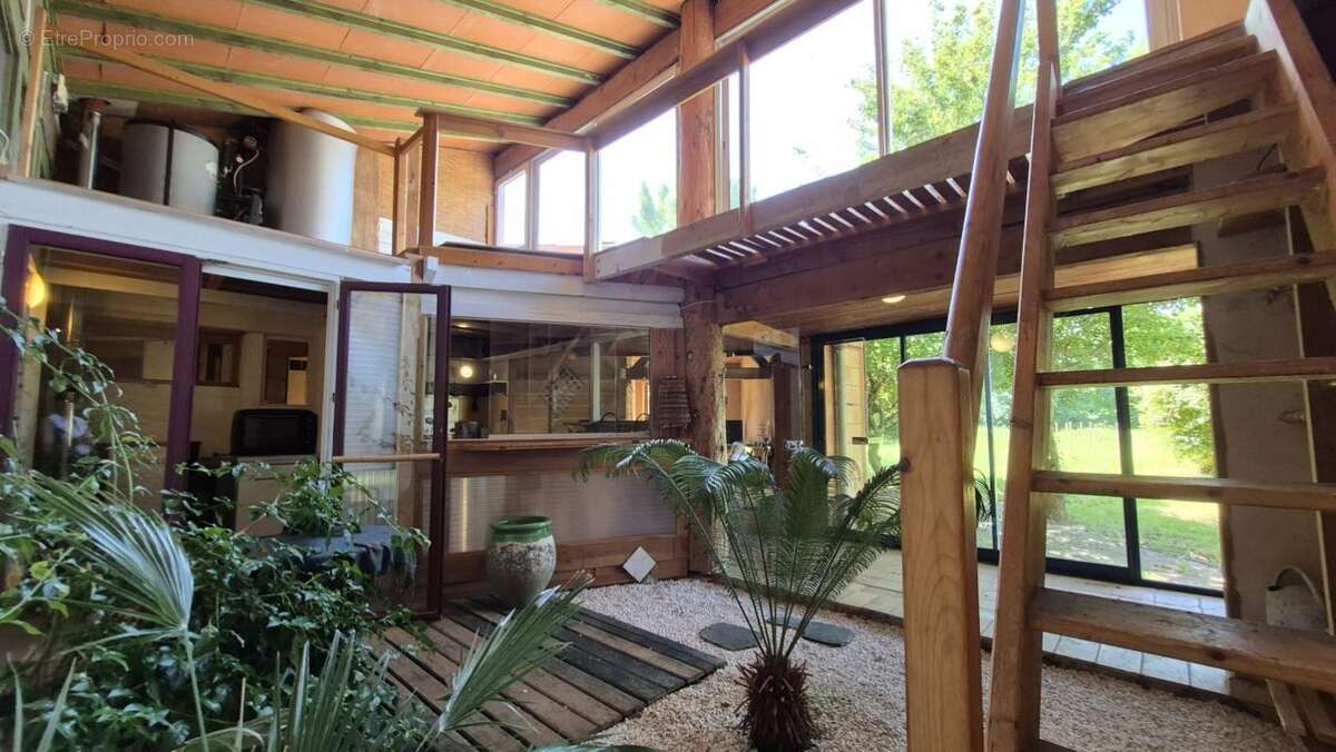 Maison 107 m² à Lavalette  - photo 3
