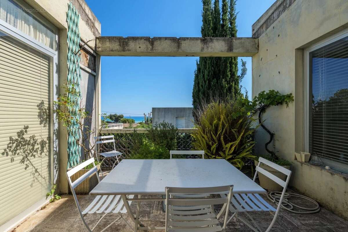 Maison à CAGNES-SUR-MER