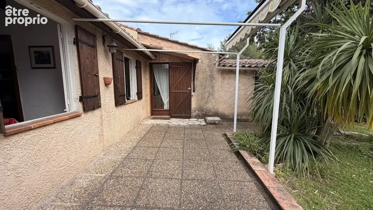 Alpes maritimes (06) cannes la bocca - a v endre villa  avec terrasse et jardin privatif - photo 11