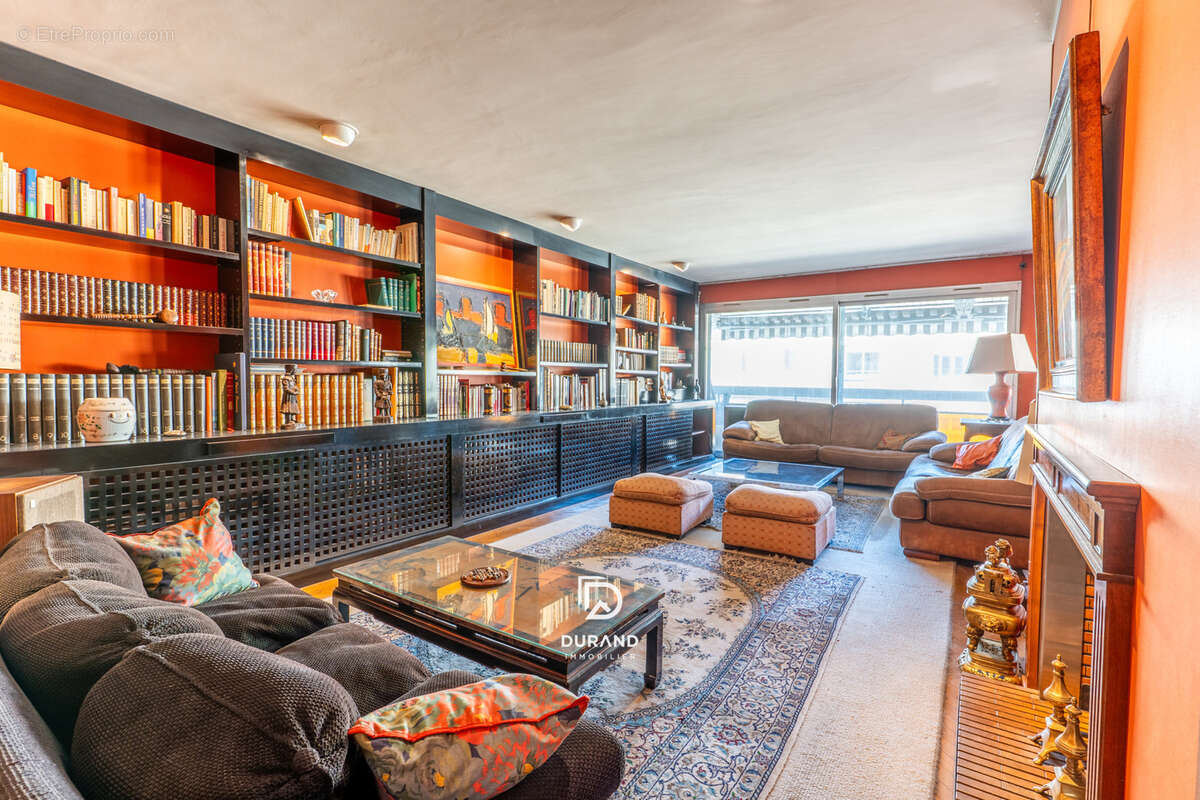 Appartement à MARSEILLE-8E