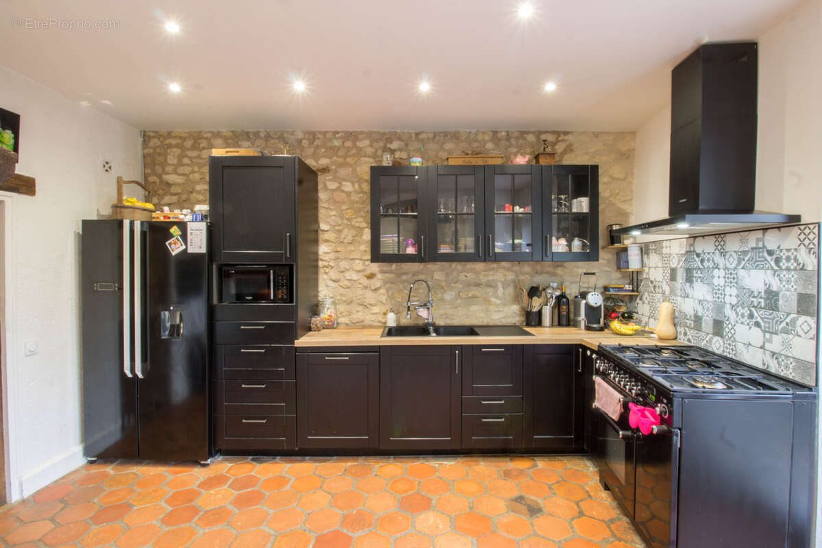 Maison à VILLENEUVE-SUR-AUVERS