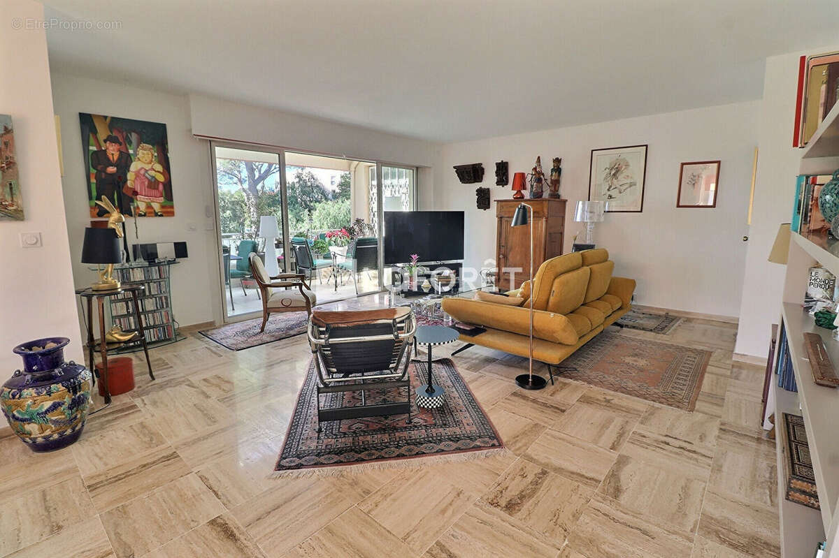 Appartement à SAINT-RAPHAEL