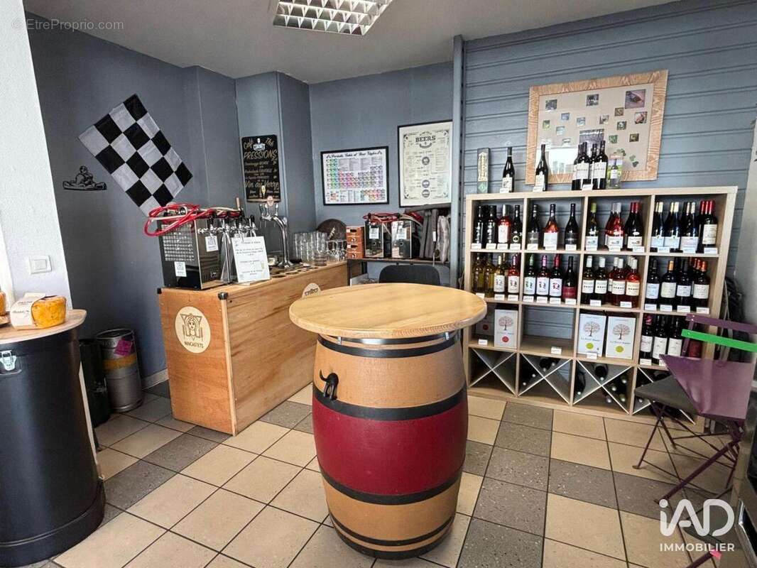 Photo 3 - Commerce à CASTETS