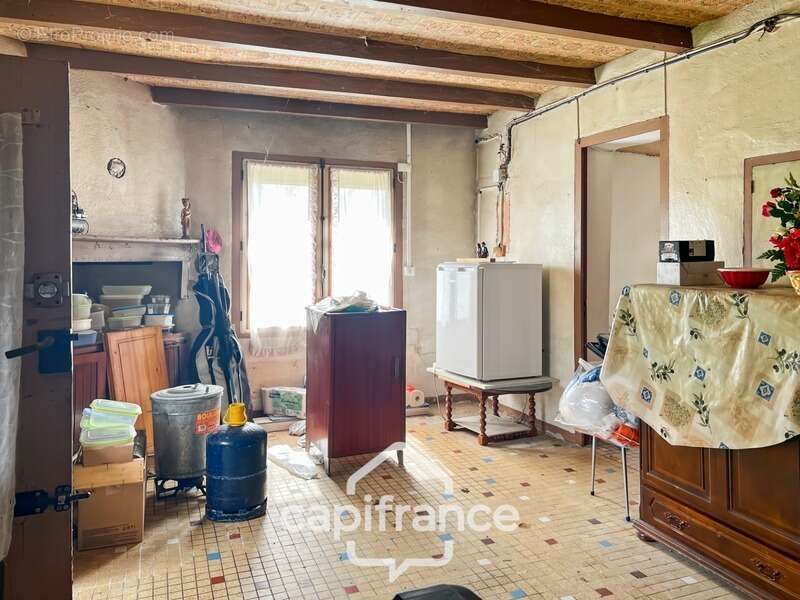 Maison à SAINT-ROMAIN-LE-NOBLE