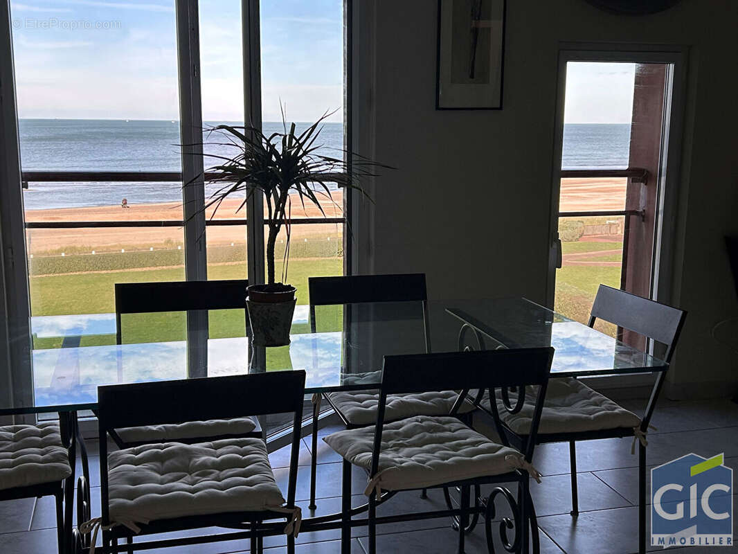 Appartement à BENERVILLE-SUR-MER