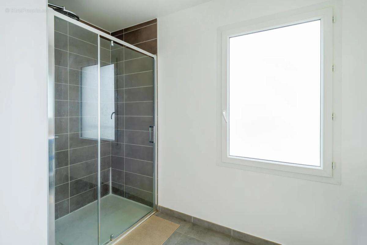 Appartement à SAINT-JULIEN-EN-GENEVOIS