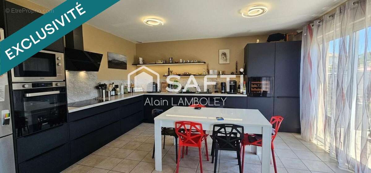 Photo 2 - Appartement à MEYREUIL