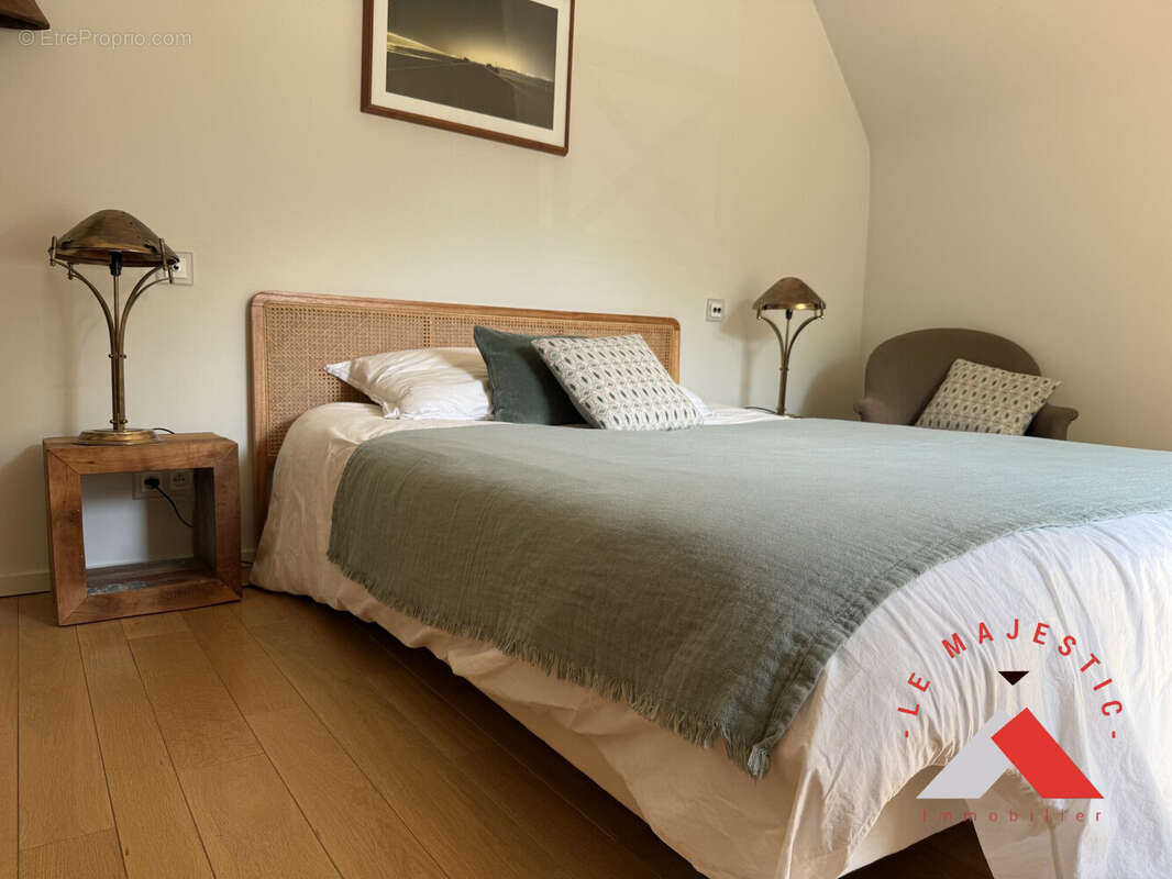 Maison 217 m² à Saint-Lunaire  - photo 6