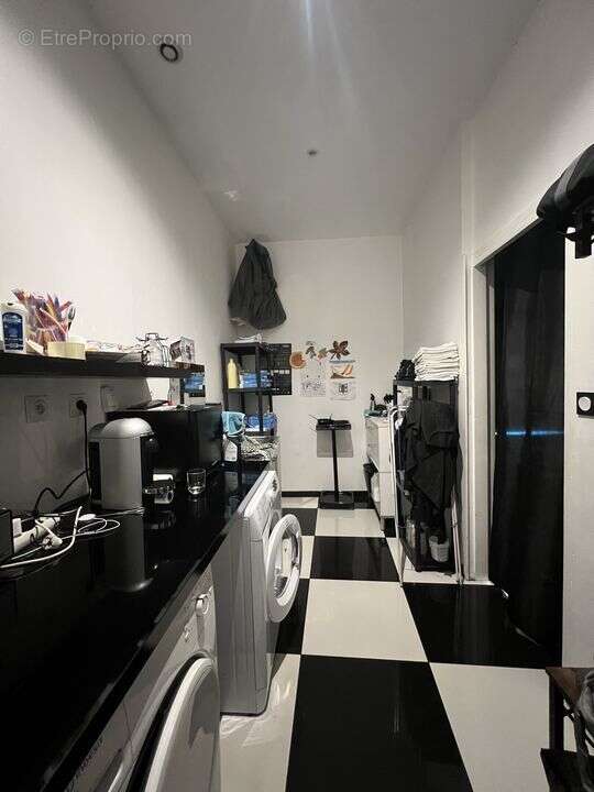 Commerce à MARSEILLE-4E