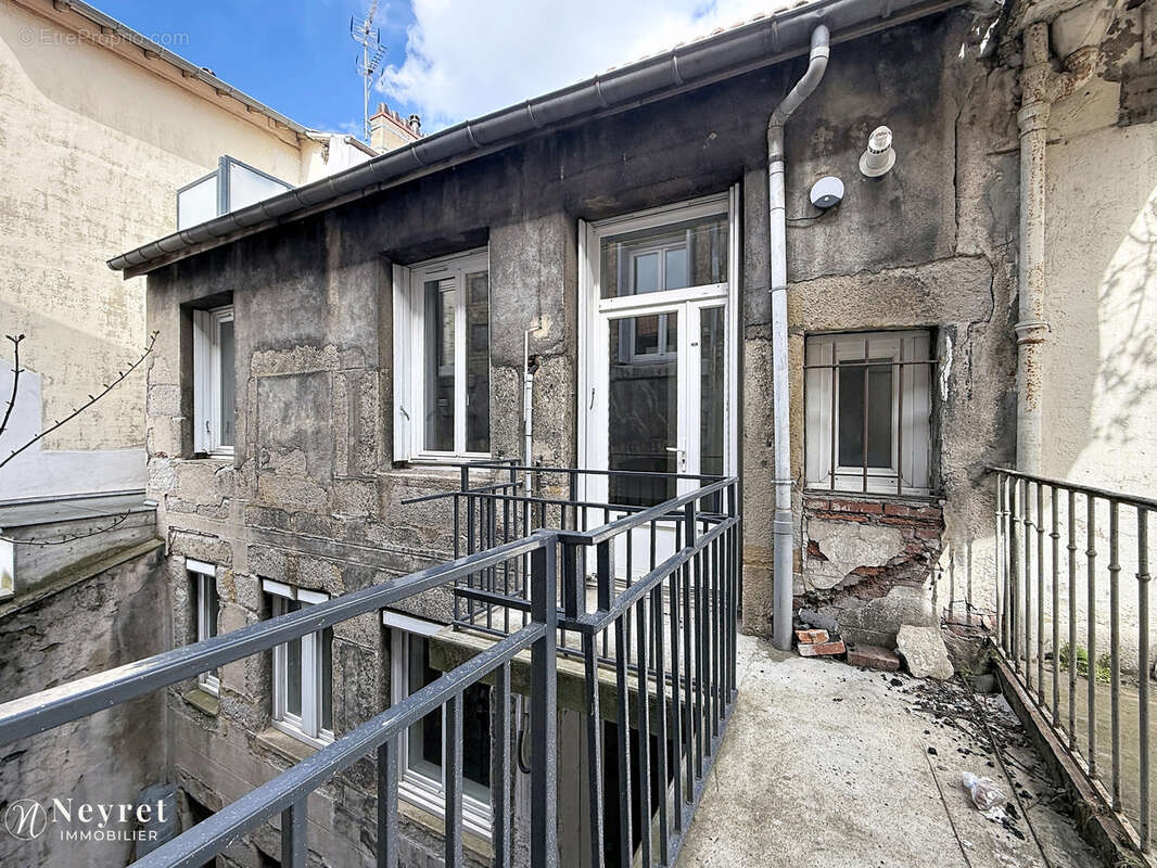 Appartement à SAINT-ETIENNE