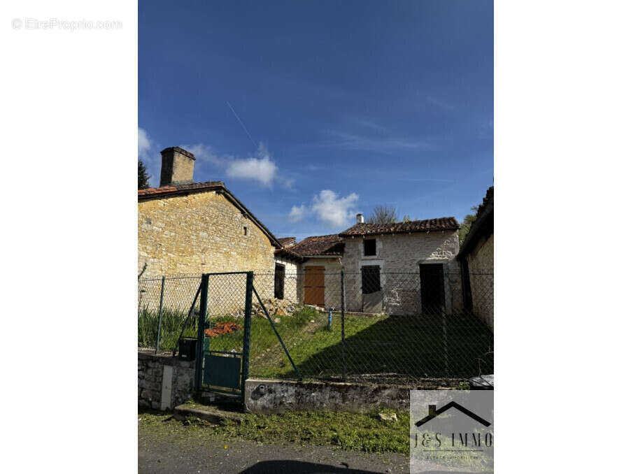 Maison à BEAULIEU-SUR-SONNETTE