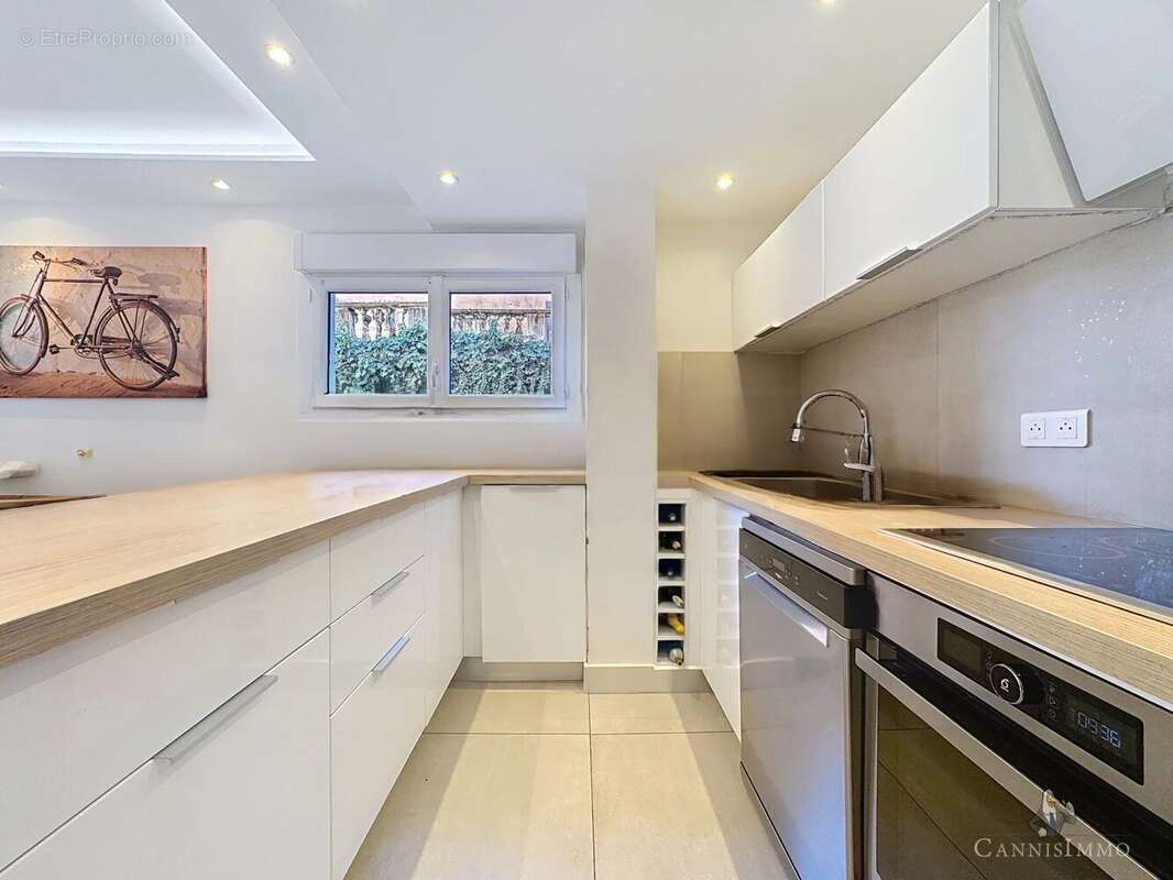 Appartement à AURIBEAU-SUR-SIAGNE