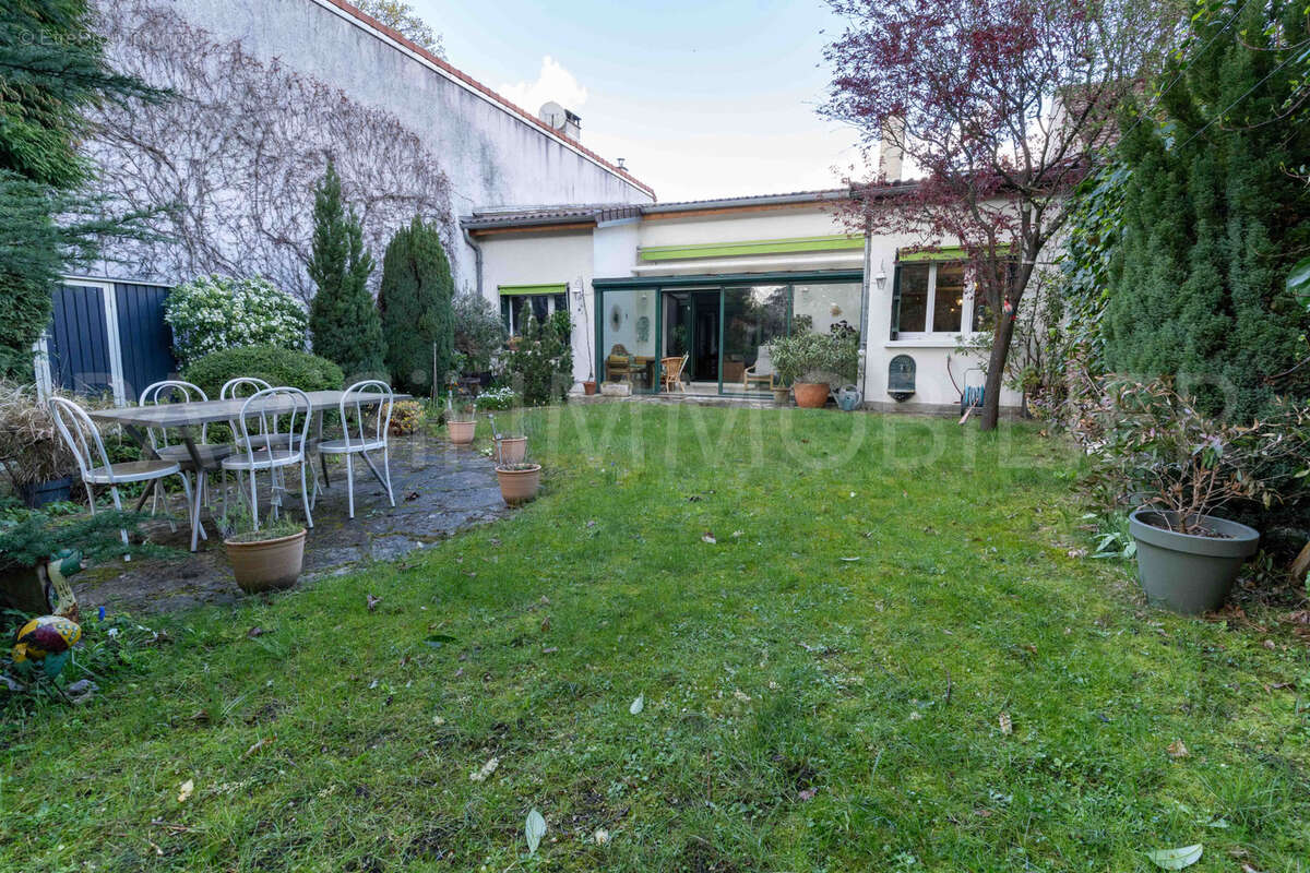 Maison 7 pièces environ 162m2 - Beauchamp - La Chasse - photo 5