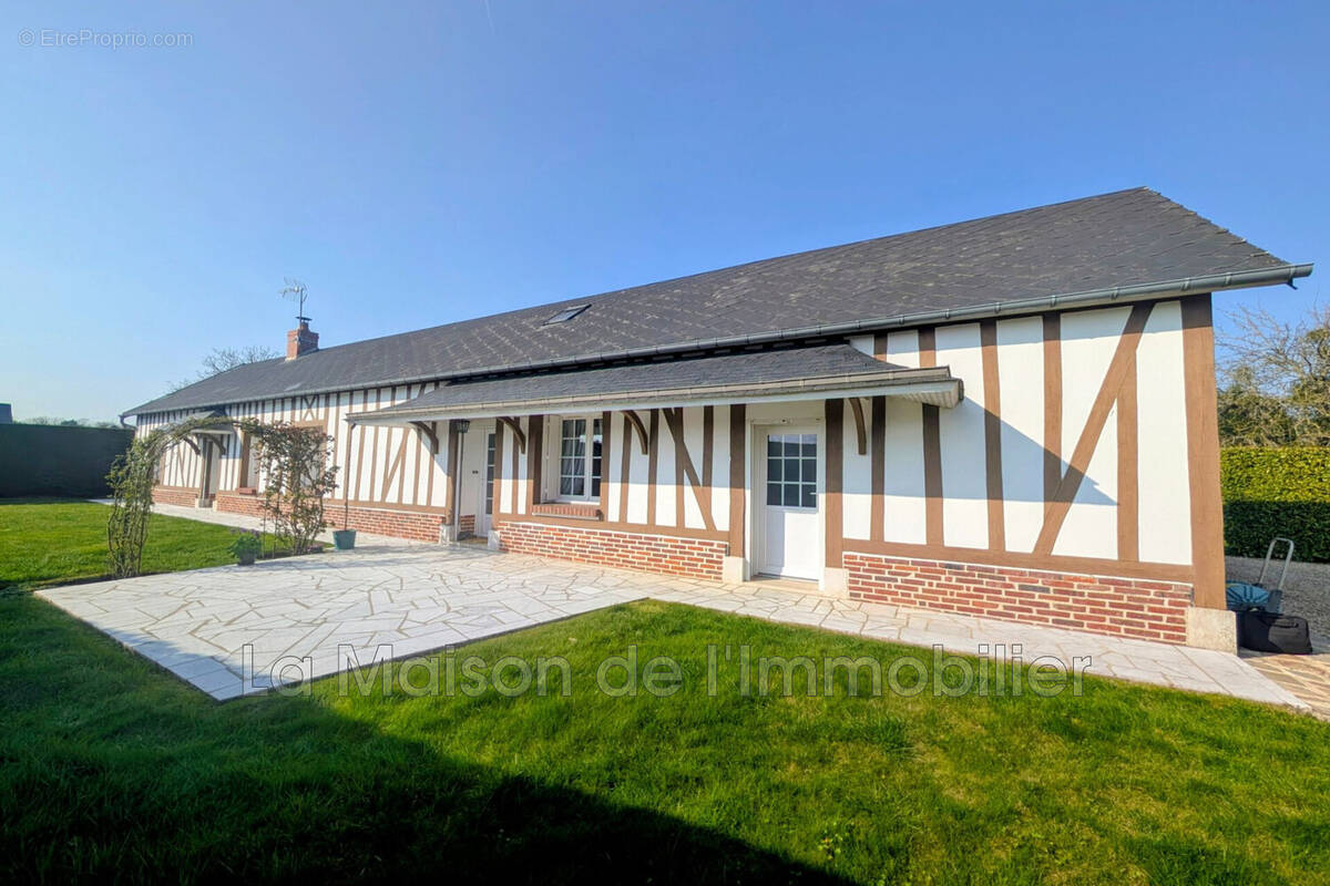 Maison à FLEURY-SUR-ANDELLE