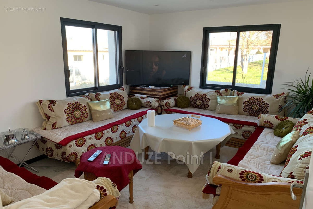 Maison à CANAULES-ET-ARGENTIERES