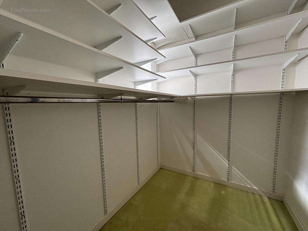 ensemble  immobilier local commercial + habitation de caractére 6 pièce(s) 210 m2 - photo 12