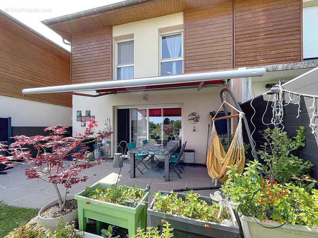 Maison à SAINT-JEAN-DE-GONVILLE