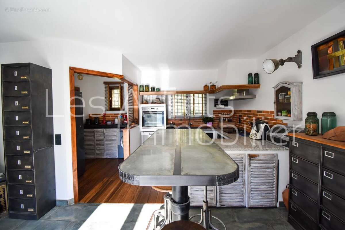 Maison à LES ADRETS-DE-L&#039;ESTEREL