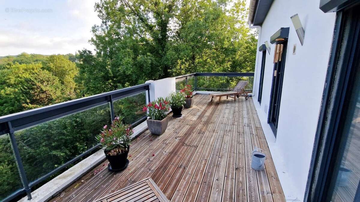 Maison à MONTMORENCY