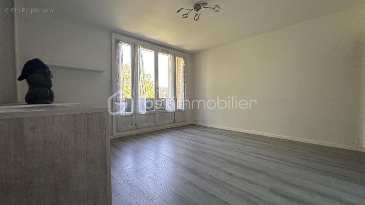 Appartement à LE PONT-DE-CLAIX