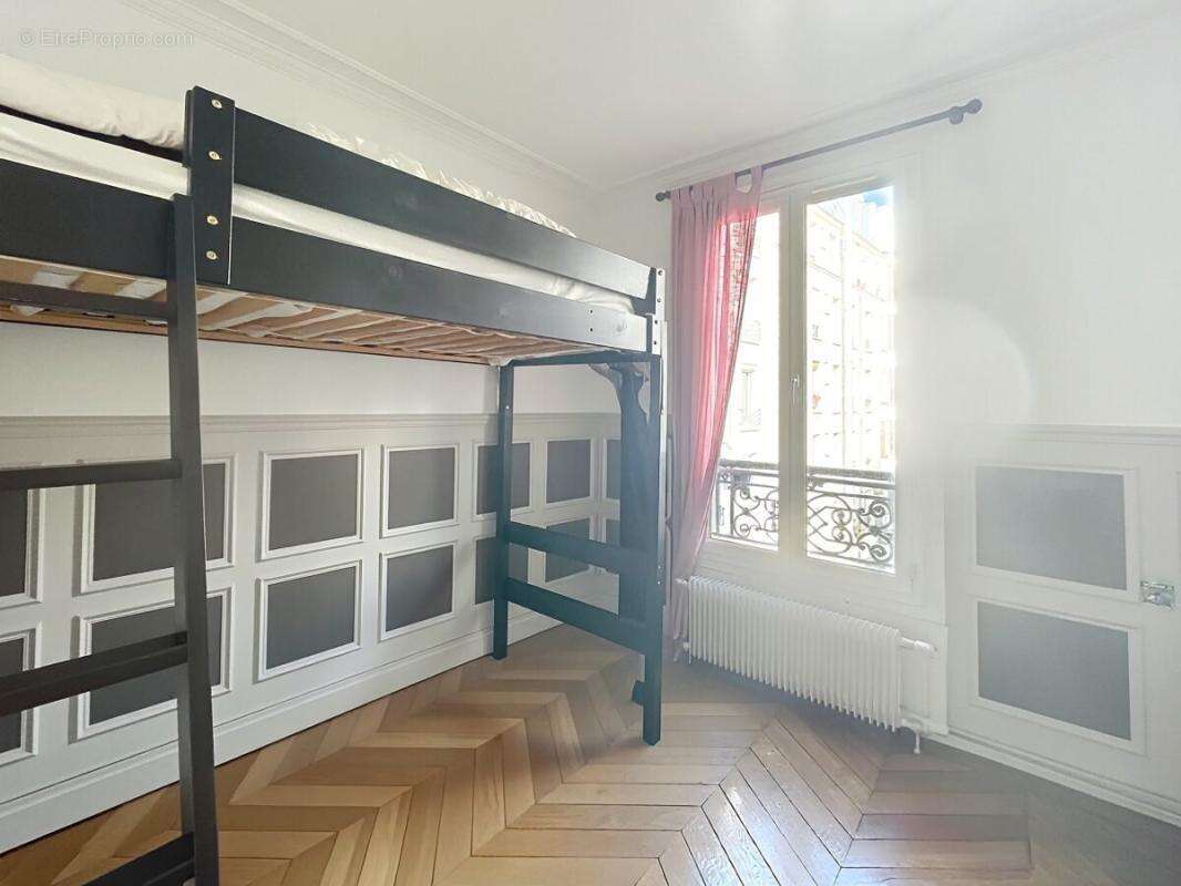 Appartement - Paris 17 Batignolles - 77m² - photo 8