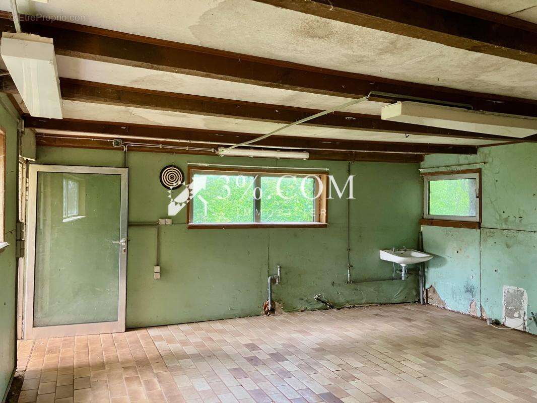 Chalet à rénover en lisière de forêt - photo 14