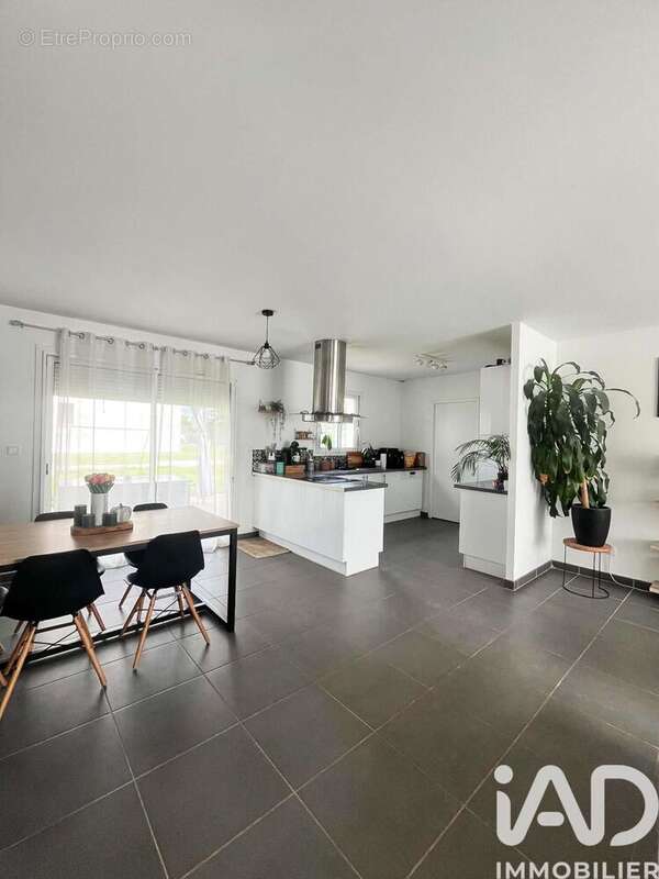 Photo 3 - Maison à SEMBLANCAY