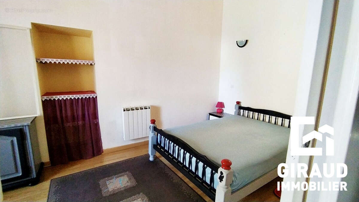 Maison à VOUILLE-LES-MARAIS