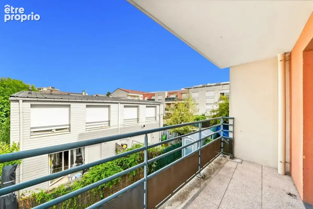 Romainville – 3 pièces 68 m² – balcon – vue jardin – calme – ascenseur - photo 2