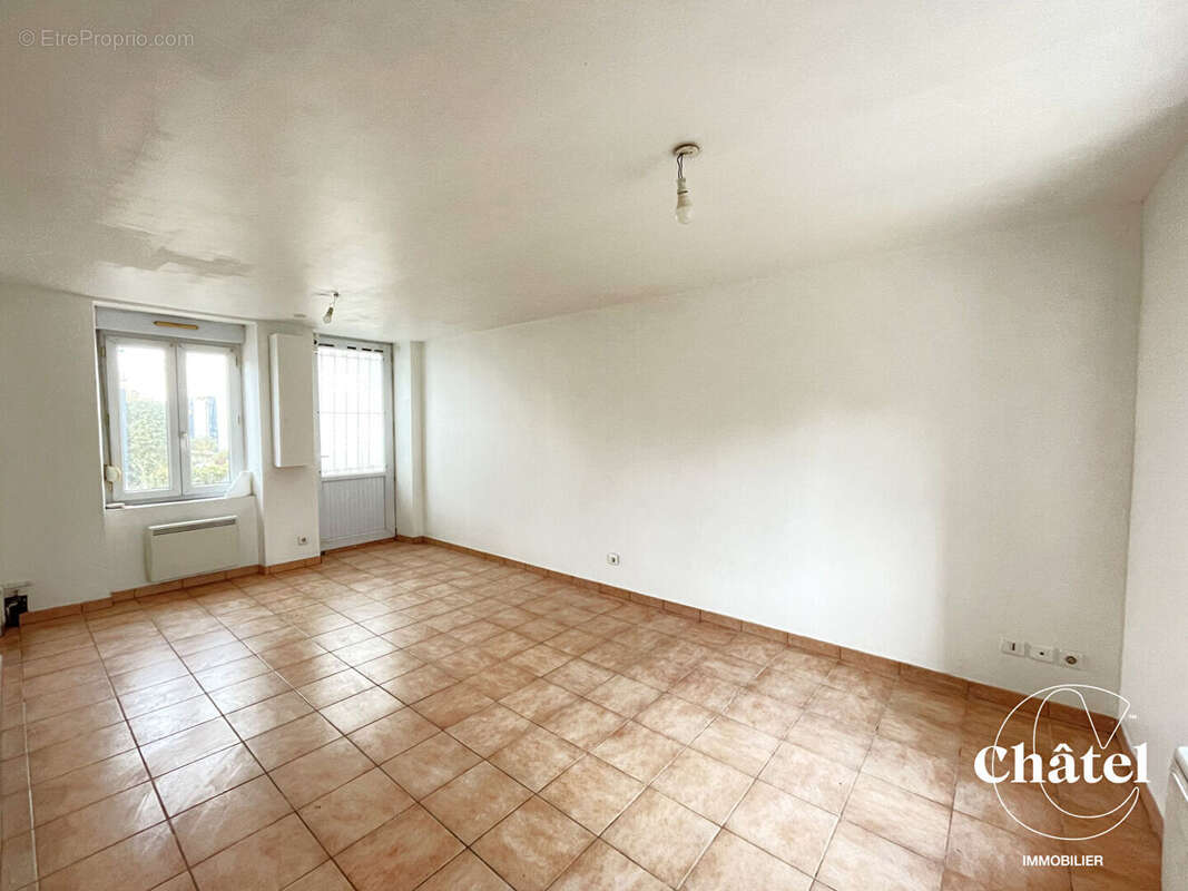 Maison à NANTEUIL-LE-HAUDOUIN