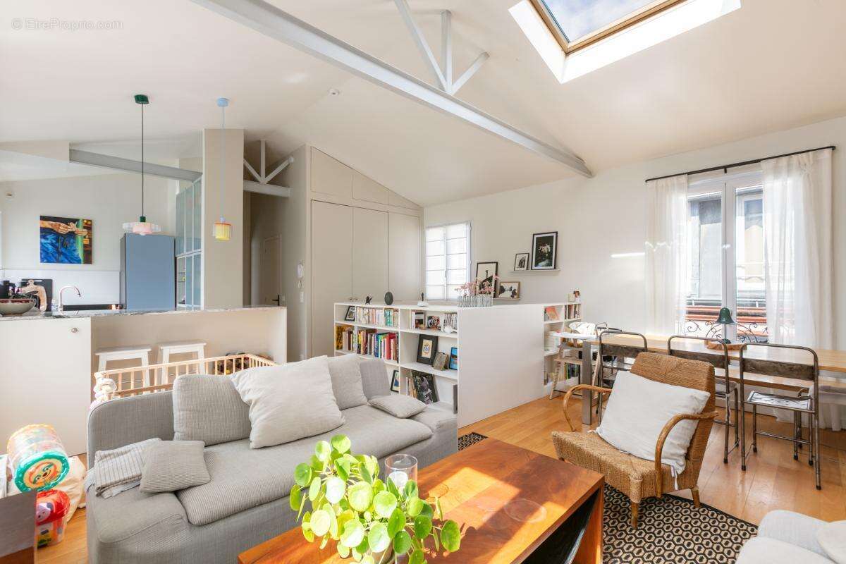 Charmant duplex de 80 m2 au coeur des Grandes Carrières   App - photo 3
