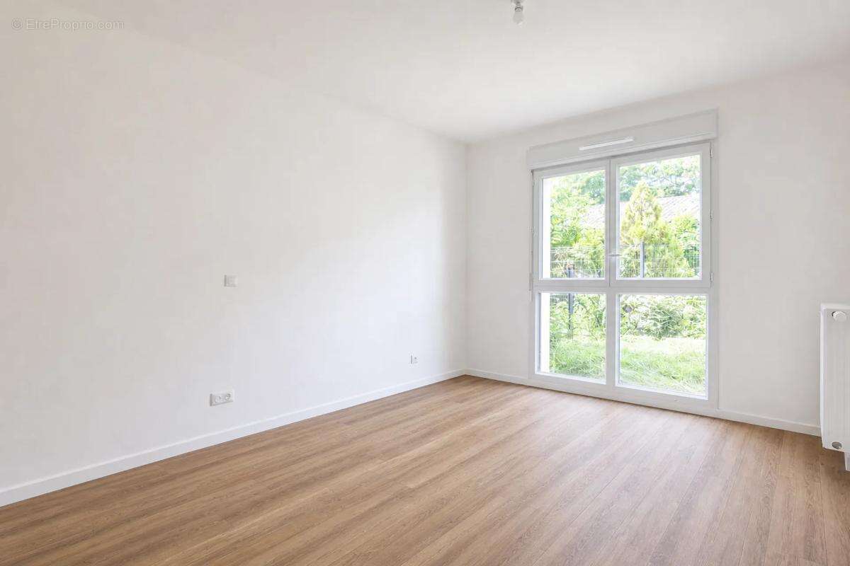 Appartement à MOISSY-CRAMAYEL