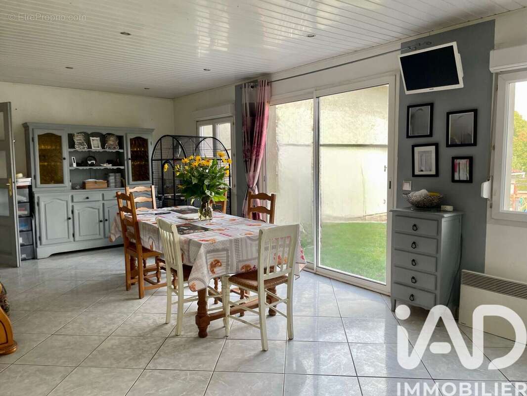 Maison 150 m² à Yzeux  - photo 9