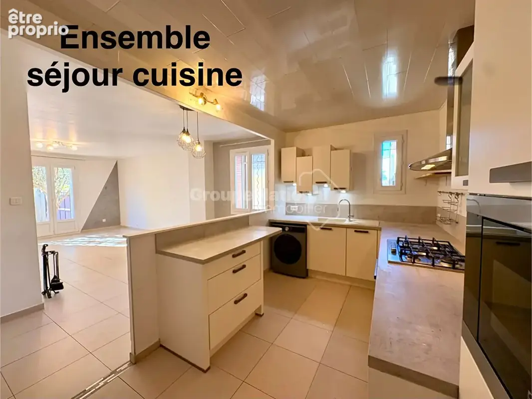 Maison de ville avec cour sur SORGUES, séjour/cuisine équipée, 3 chambres et climatisation - photo 4