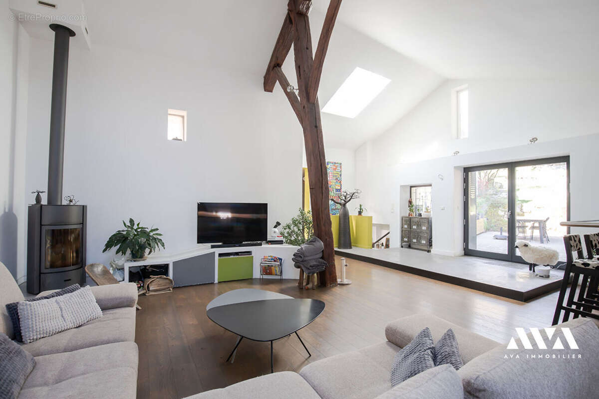Maison - 260 m2 - photo 4