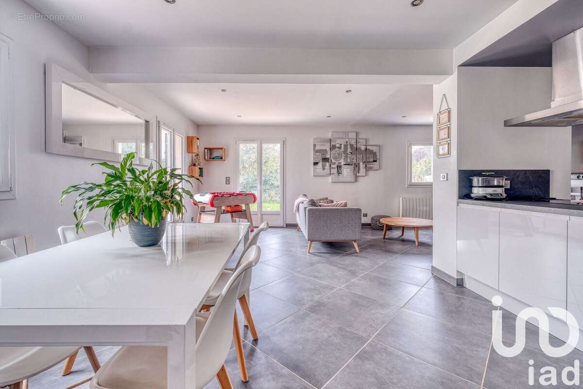 Photo 4 - Maison à MONTEVRAIN