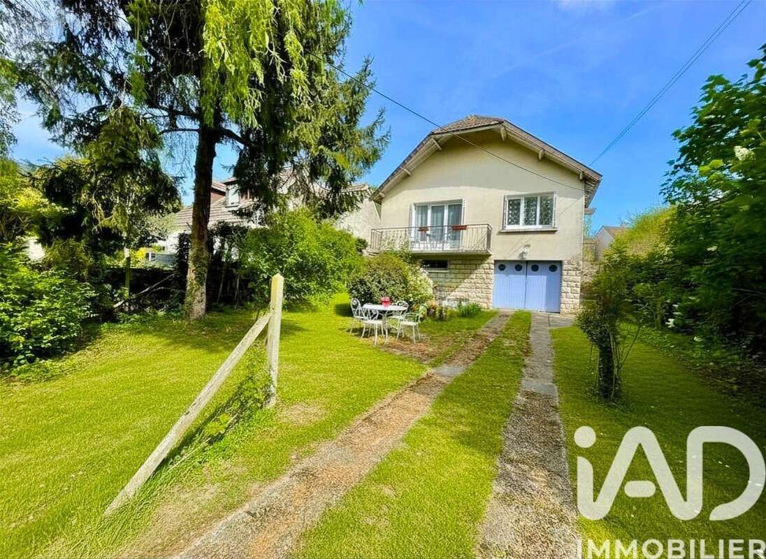 Photo 2 - Maison à SAINT-GERMAIN-LES-ARPAJON