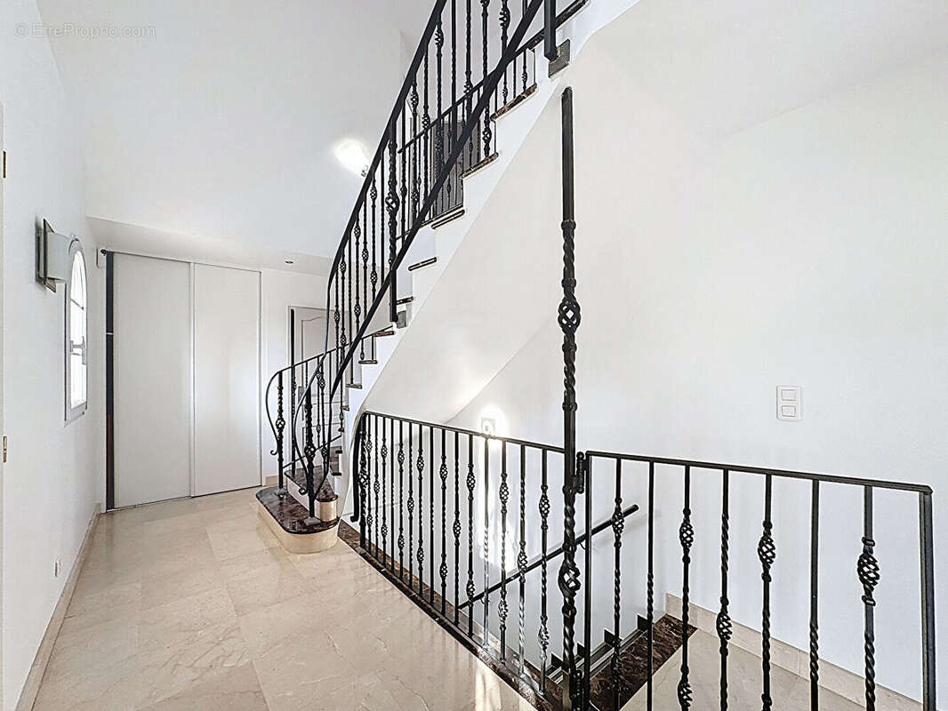 Maison à CHAUMONTEL